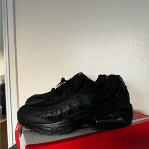 Air max 95 size 8.5